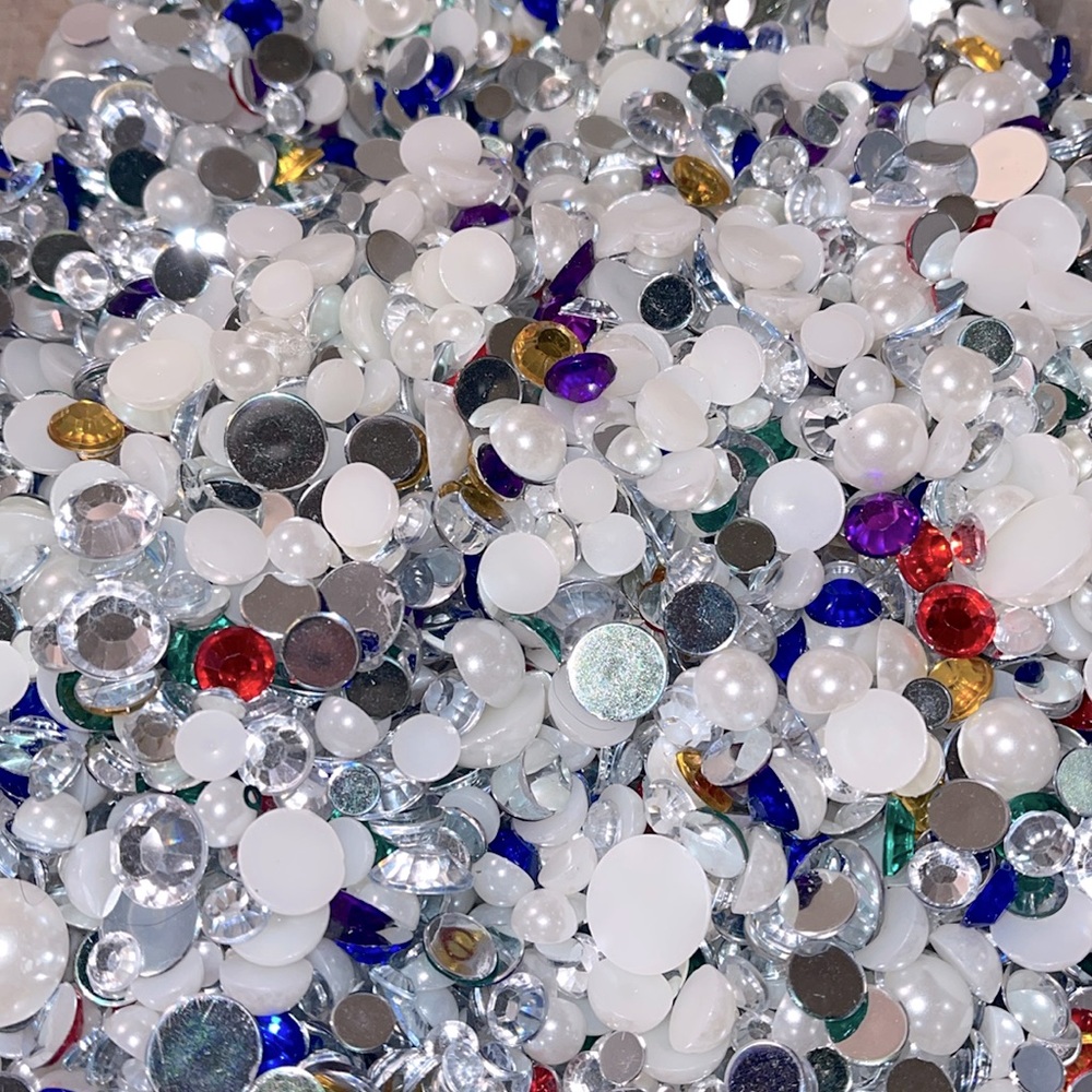 Flack back rhinestones and imitation pearls mix 1lb